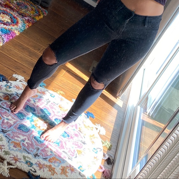 Hollister black ripped knee skinny jeans - Picture 3 of 4